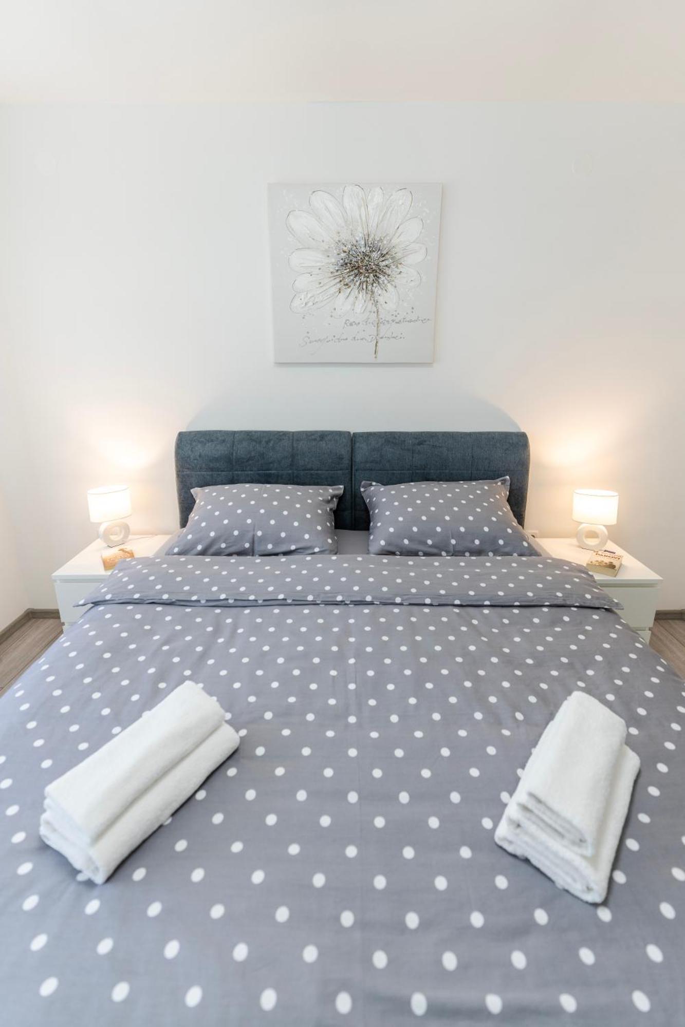 Apartamento Lusi Otočac Exterior foto