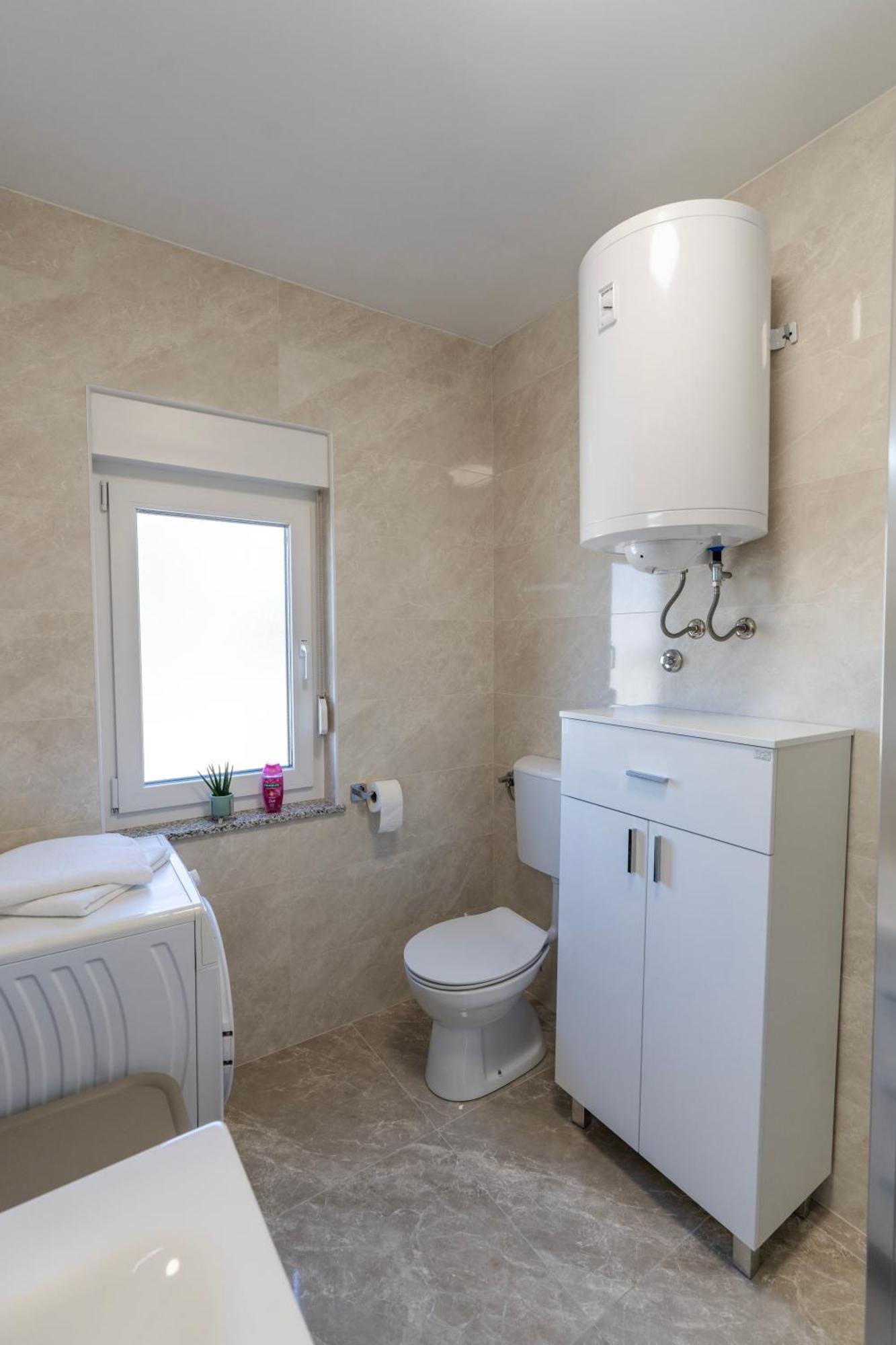 Apartamento Lusi Otočac Exterior foto