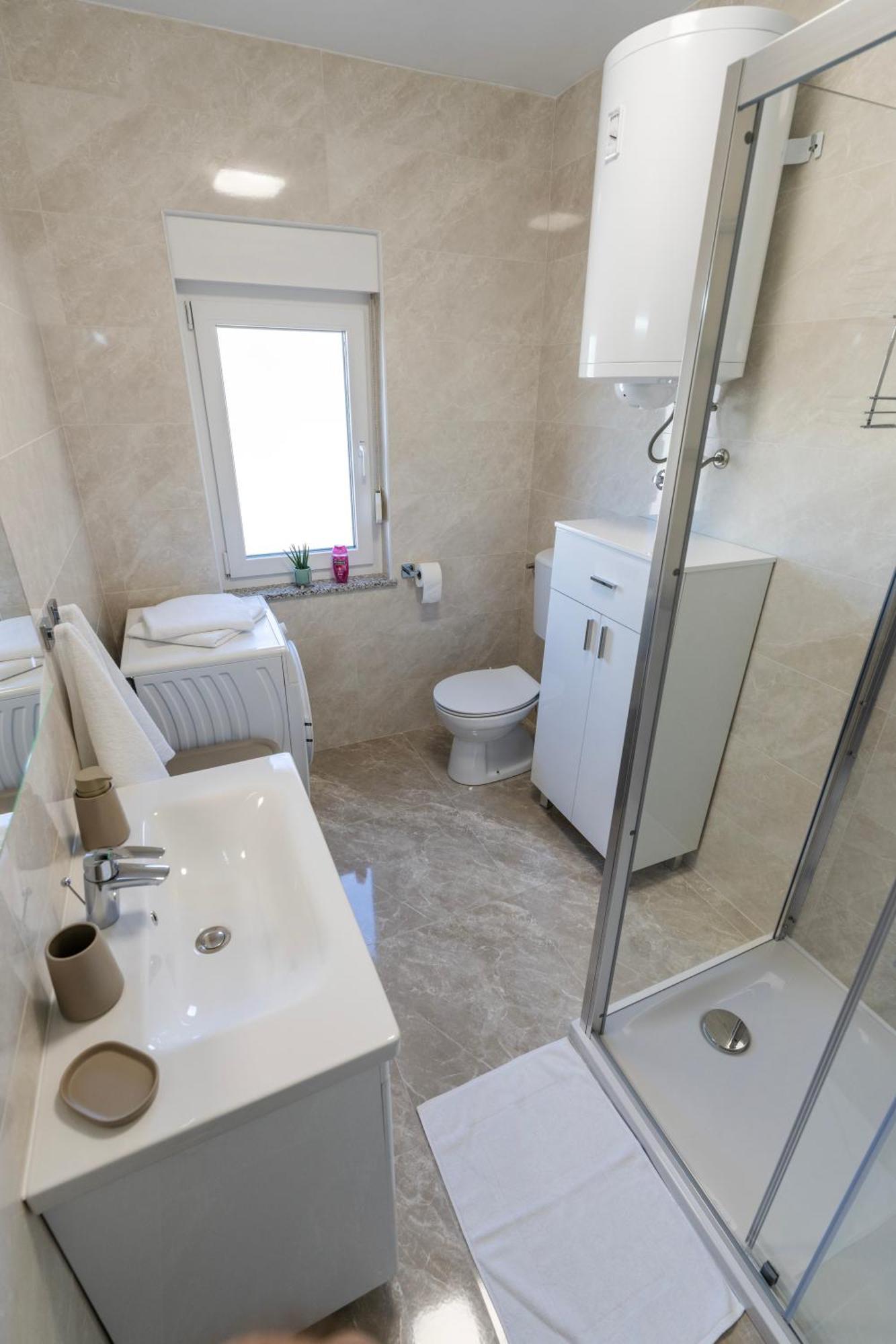 Apartamento Lusi Otočac Exterior foto