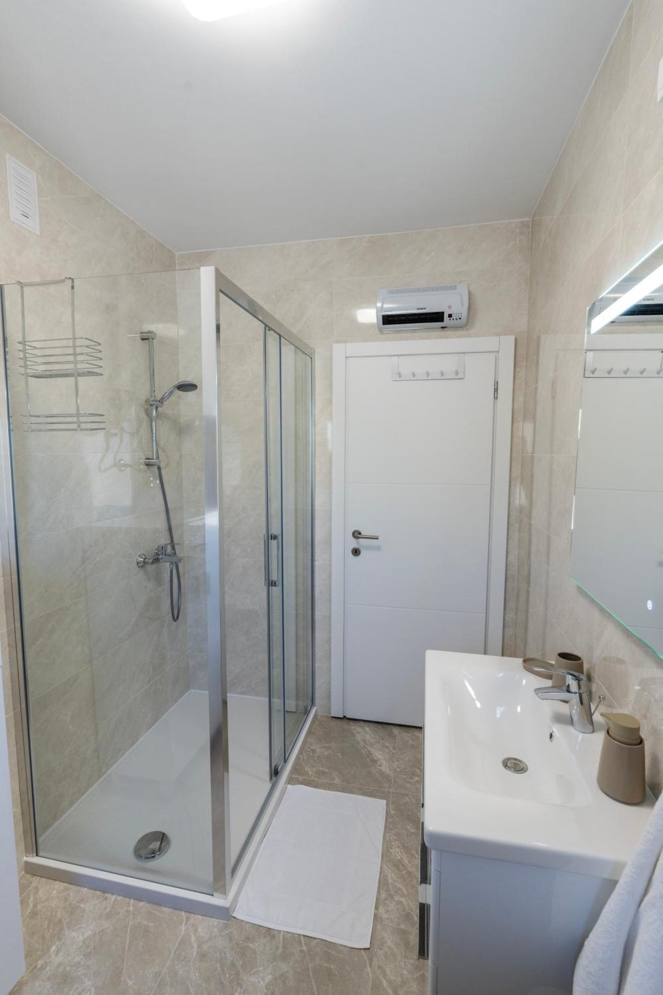 Apartamento Lusi Otočac Exterior foto