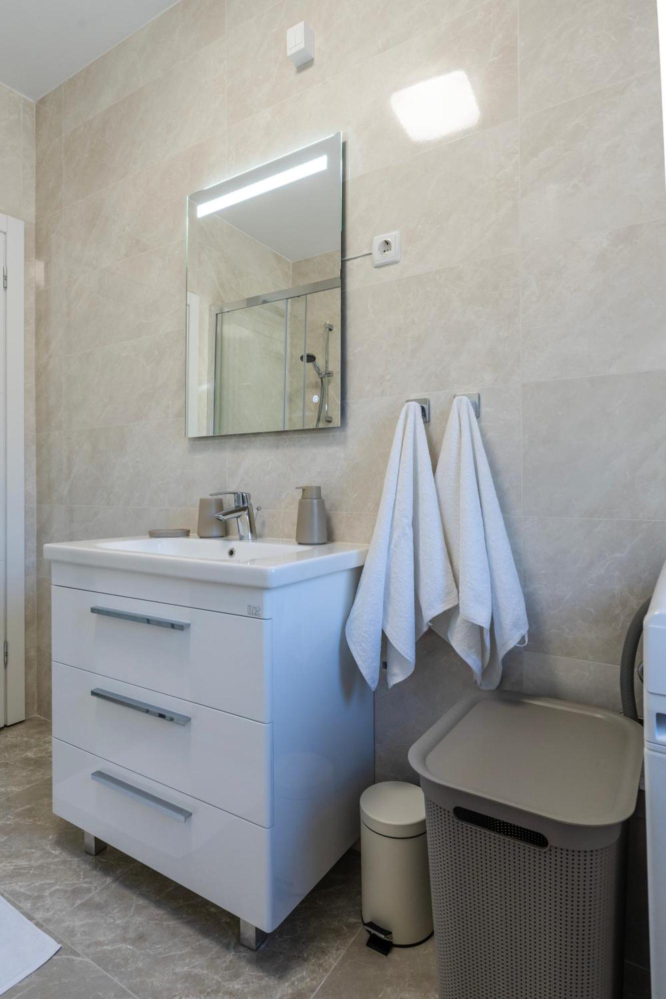 Apartamento Lusi Otočac Exterior foto
